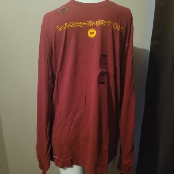 Nike Other - Washington Nike NFL NWT M